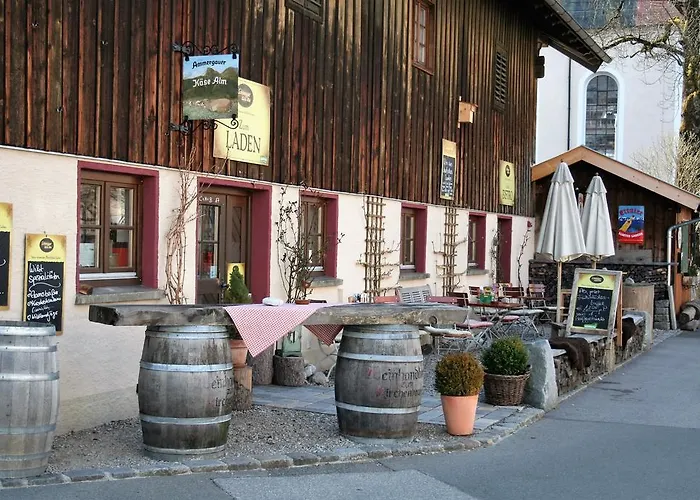 Pensionat Zum Kirchenbauer 4*