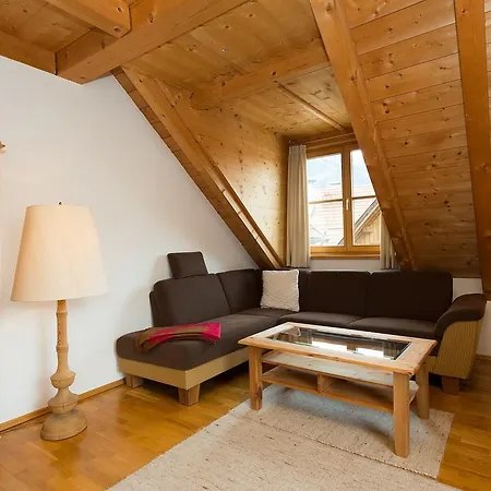 Gasthuis Zum Kirchenbauer 4*