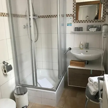 Gasthuis Zum Kirchenbauer 4*